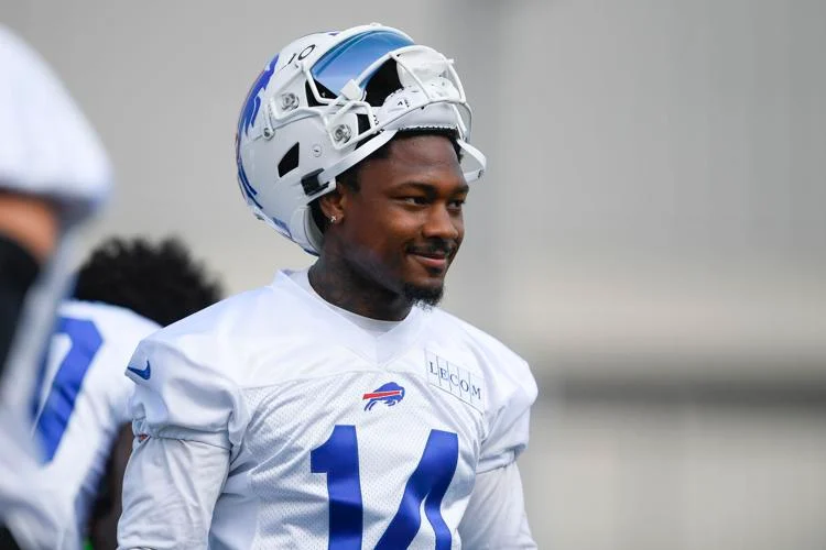 Stefon Diggs Net Worth in 2023: How the Wide Receiver Made His Fortune