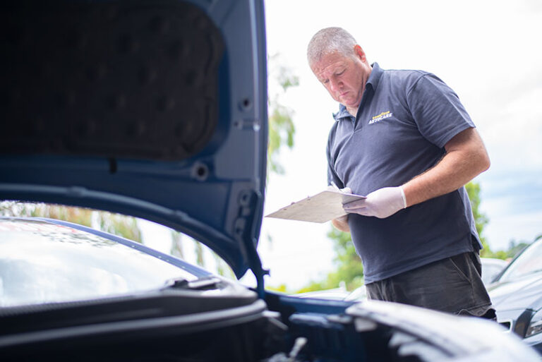 Complete Guide to Car Service & Logbook Servicing in Croydon